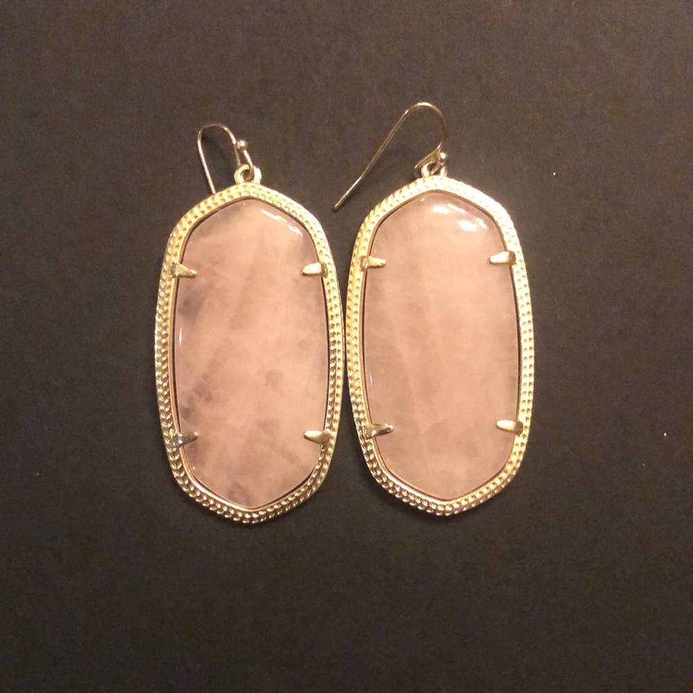 Kendra Scott rose quartz